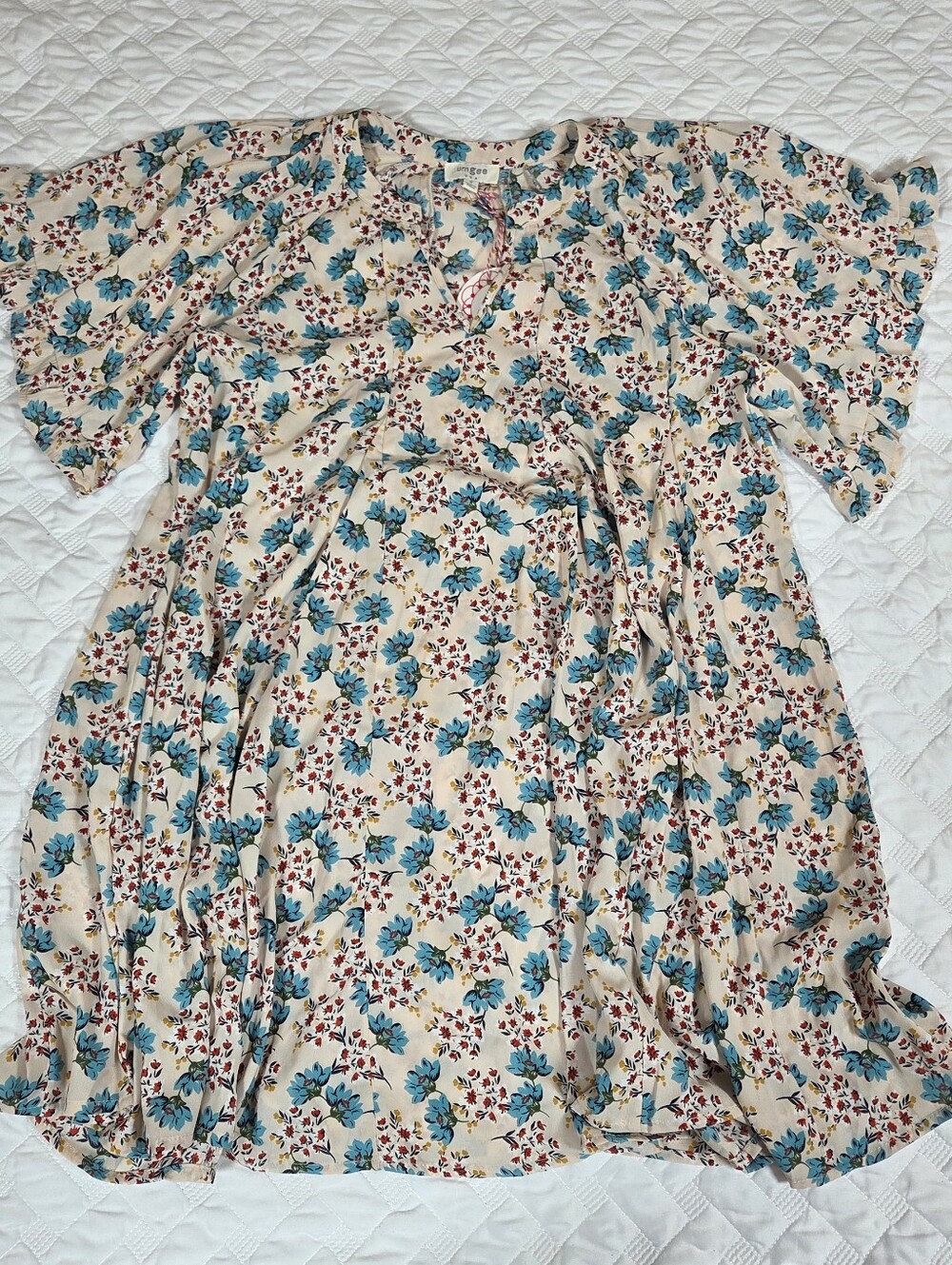 NWT Umgee Floral V-Neck Tiered Dress Cream Blue Red Flutter Sleeve Boho Small